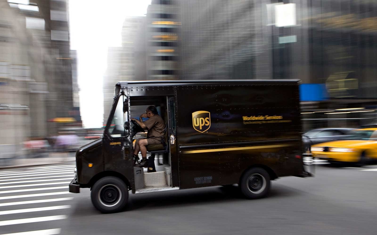 UPS快递寄件加拿大